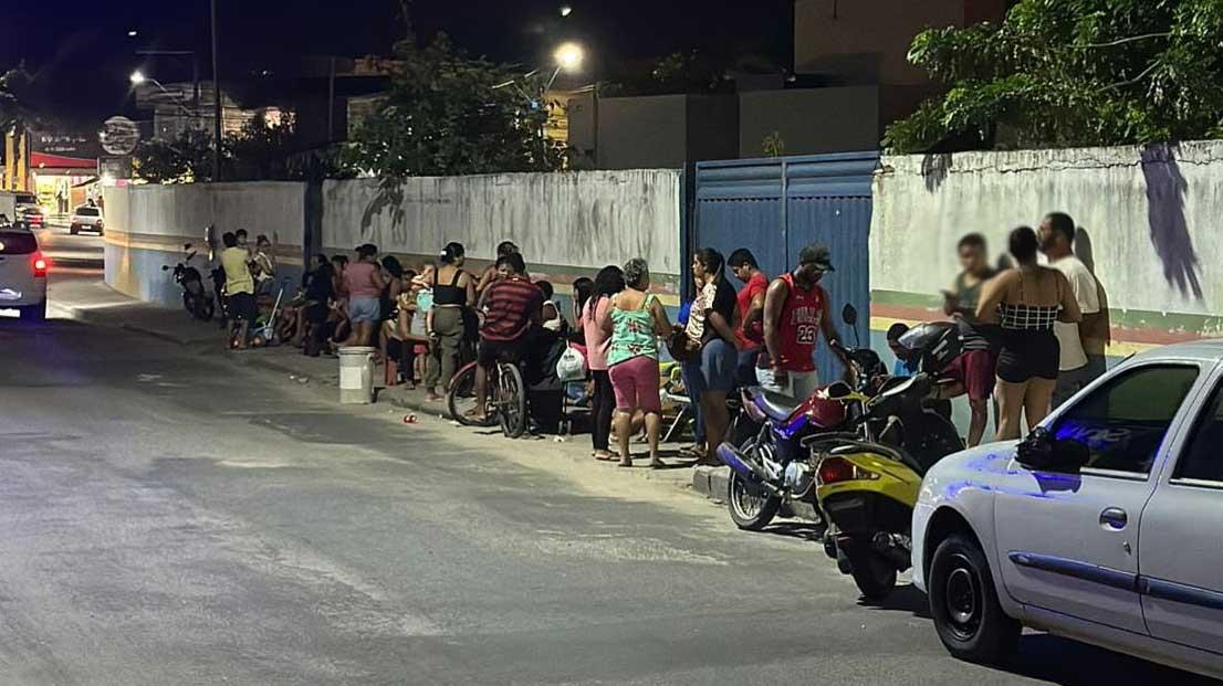 Enquanto o povo de Porto Seguro sofre, prefeito troca a educação por festas de Carnaval