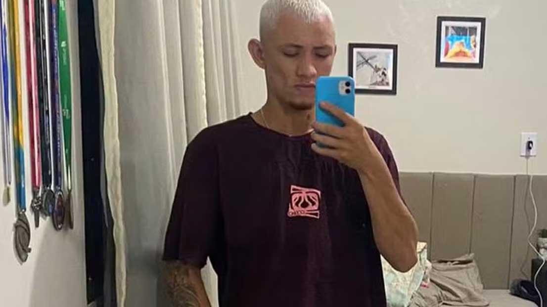 Motorista por app de 19 anos desaparece após sair de pousada em Porto Seguro