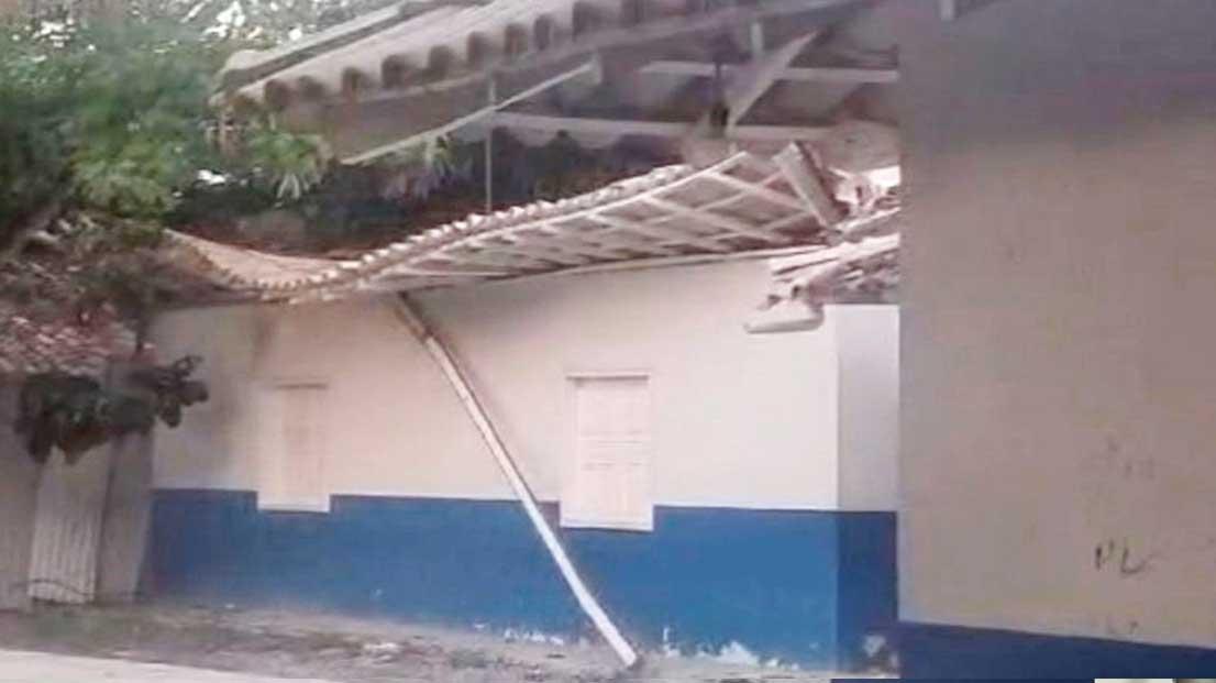 Escolas municipais de Porto Seguro paralisam atividades em busca de melhorias