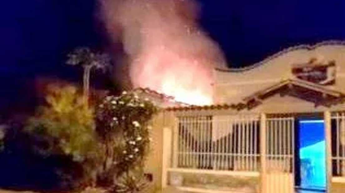 Incêndio criminoso: Homem ateia fogo em casa após esposa pedir medida protetiva em Itapebi
