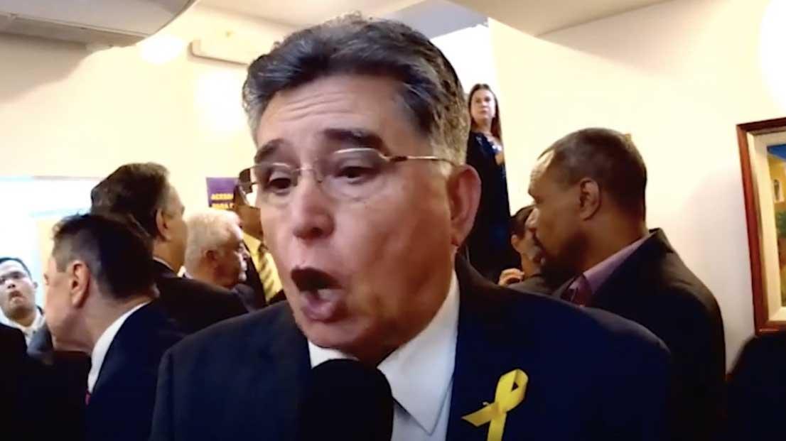 Sob pressão: Prefeito Jânio Natal apela para apoio de nomeados e contratados