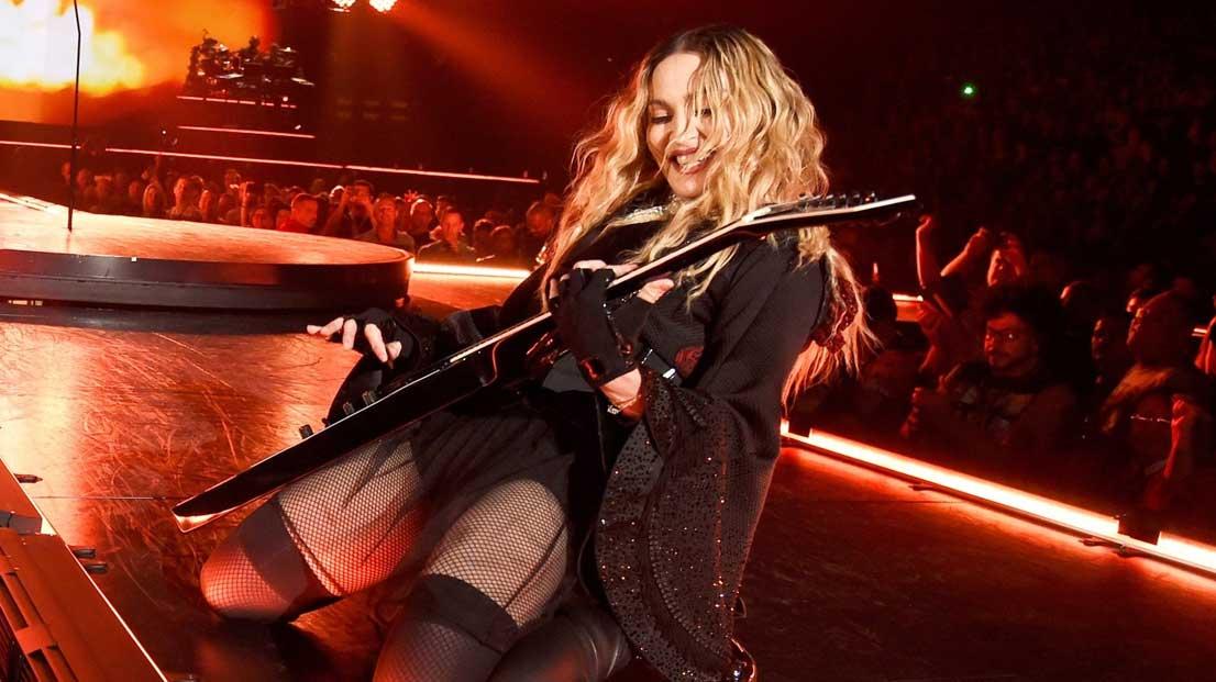 Azul anuncia voo extra partindo de Porto Seguro para o show de Madonna no Rio de Janeiro