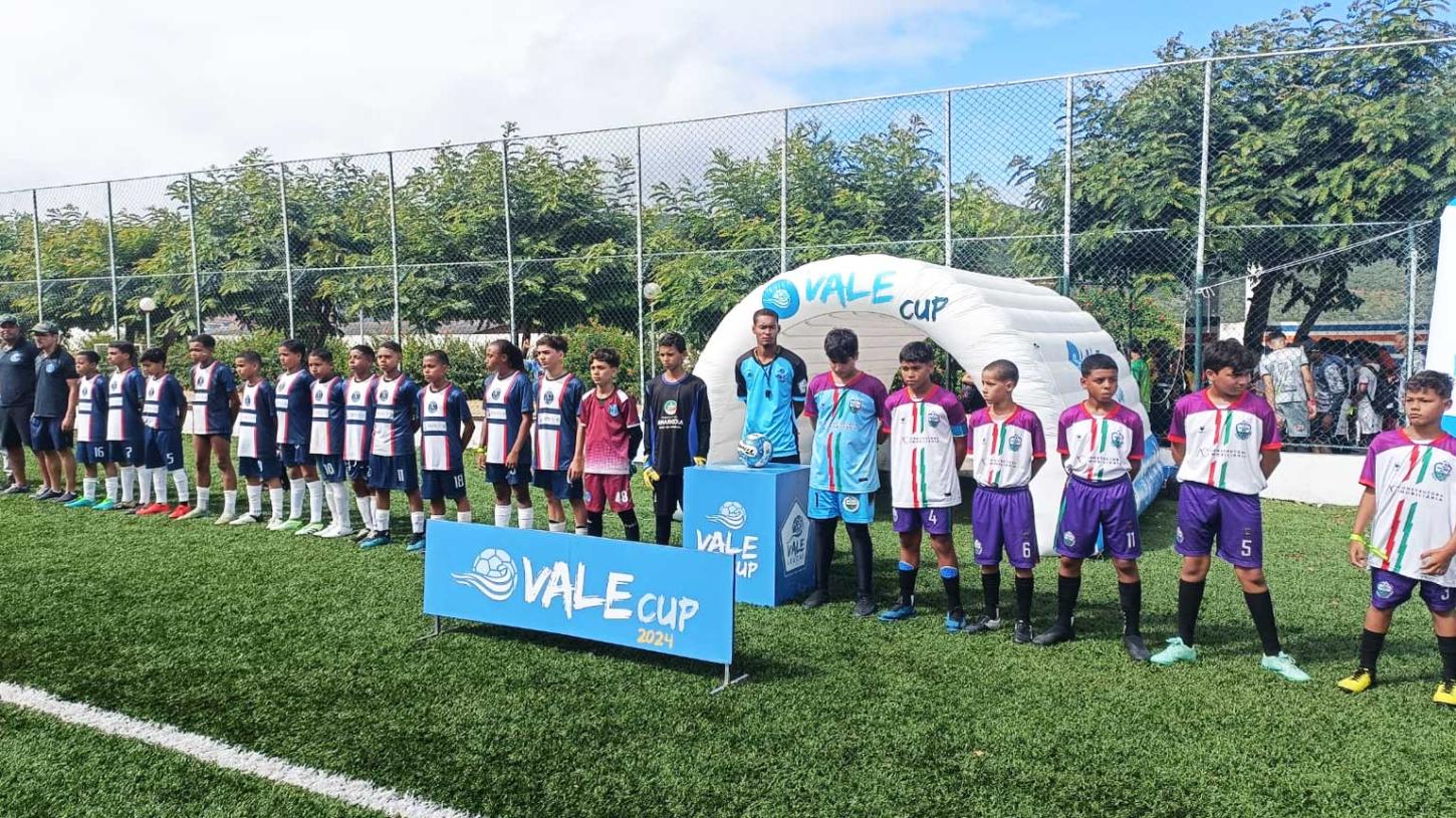 Escolinha de futebol Porto Seguro United brilha na ValeCup em Santa Inês com destaques individuais em três categorias