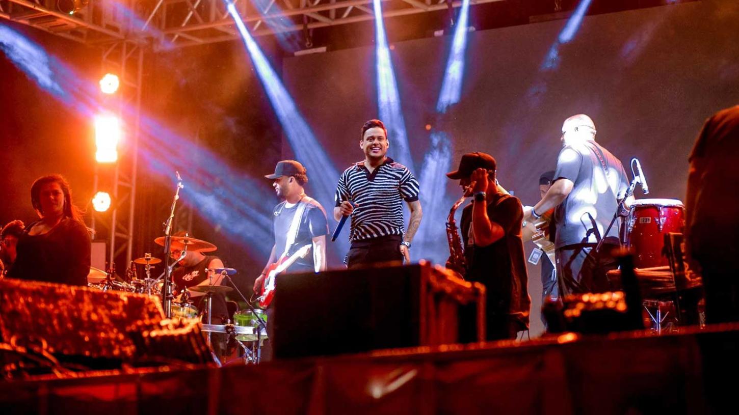 Última noite do Tonhão de Cabrália é marcada por shows inesquecíveis de Thiago Aquino e Cacau com Leite e Gui de Paula