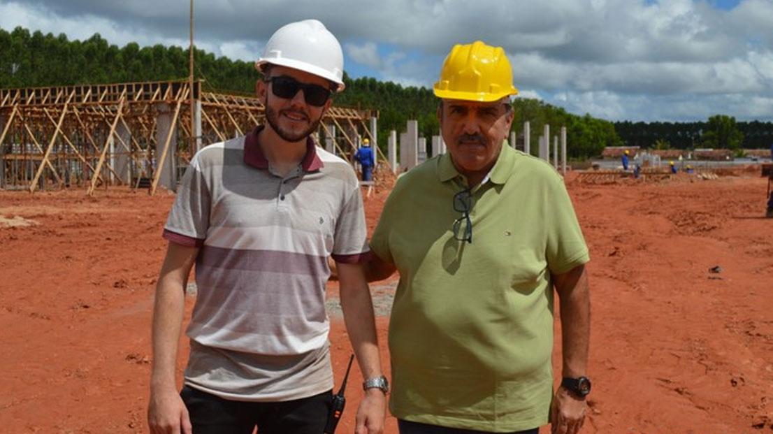 Prefeito eleito de Belmonte supervisiona o progresso da unidade escolar de tempo integral em Barrolândia