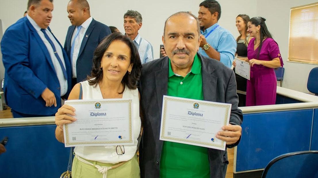 Iêdo Elias e Alice Brito são diplomados ao lado dos vereadores eleitos, iniciando uma nova realidade em Belmonte