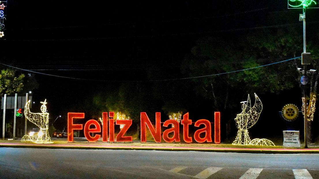 Prefeitura de Porto Seguro lança licitação de quase R$ 5 milhões para ornamentação natalina em meio a crises locais
