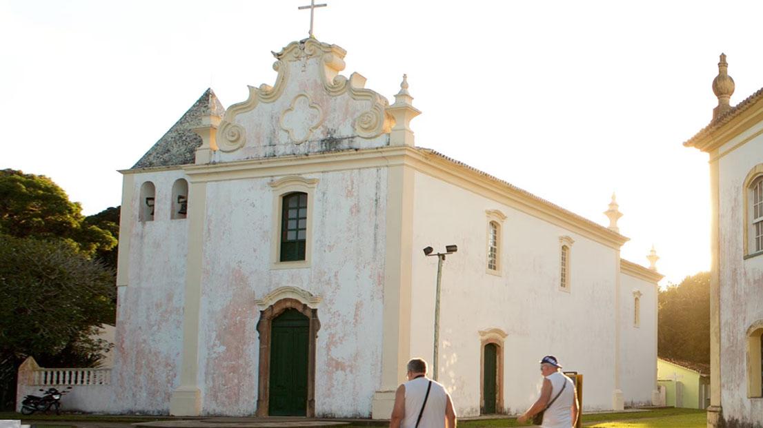 Bahia registra 13 igrejas históricas em situação precária, incluindo a Igreja de São Francisco em Porto Seguro