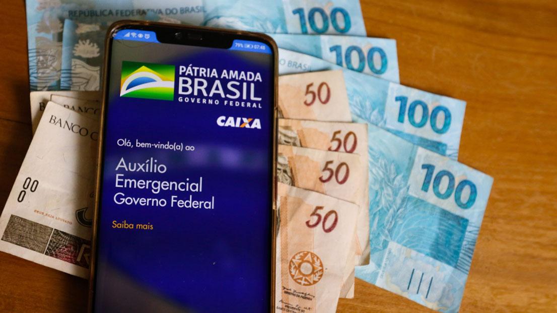 Governo começa a cobrar pessoas que receberam o Auxílio Emergencial indevidamente durante a pandemia; confira