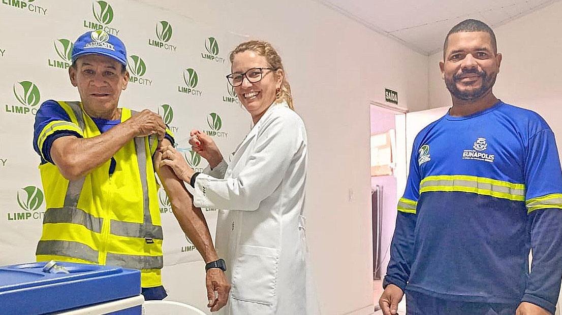 Prefeitura de Eunápolis promove Semana do Gari com ações de saúde e festa em homenagem aos profissionais que cuidam da limpeza da cidade