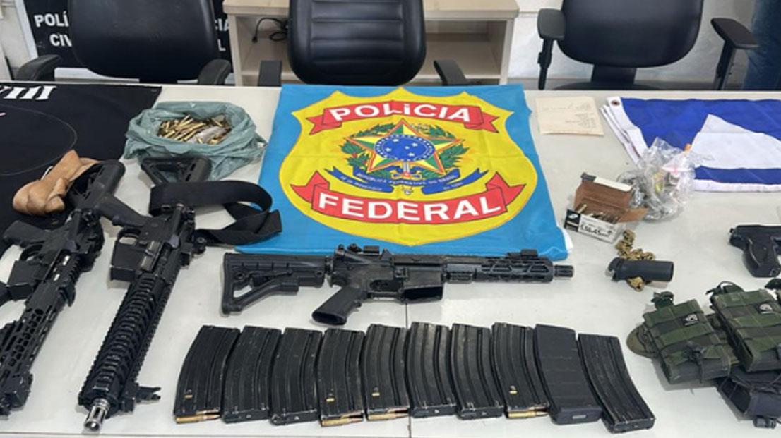 Apreensão de fuzis marca operação policial em Caraíva com saldo de cinco mortos