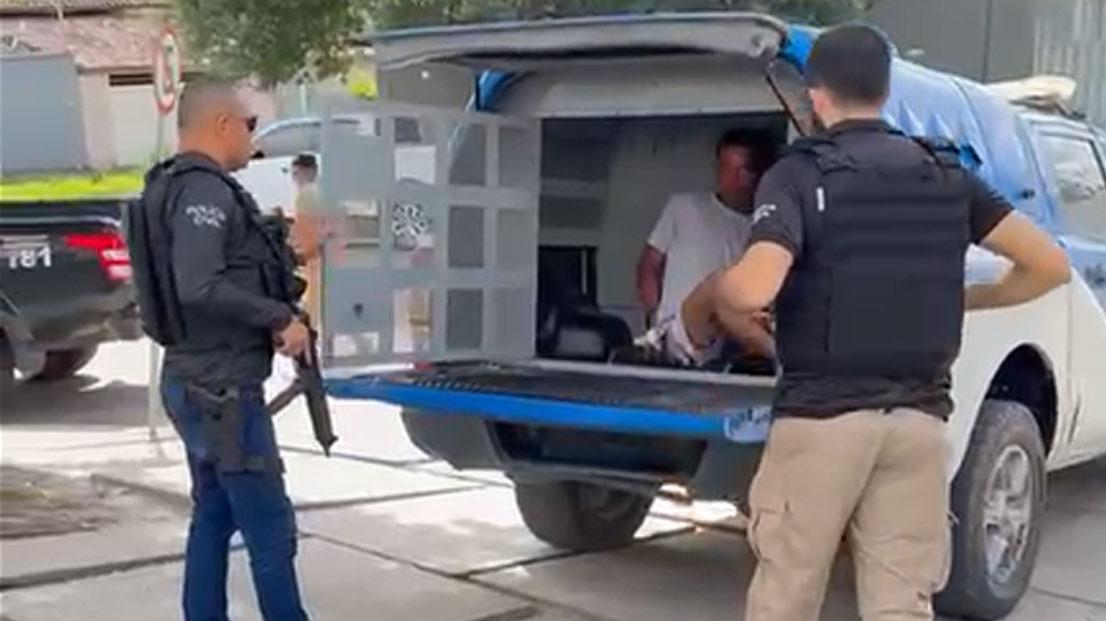 Homem é preso após assassinar trabalhador rural a facão por causa de gaiola de passarinho