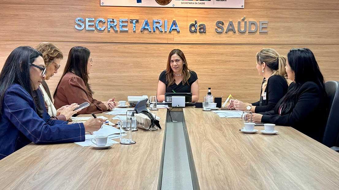 Deputada Cláudia Oliveira articula avanços na saúde para o Extremo Sul da Bahia; Veja