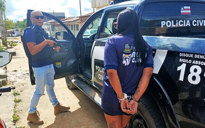 Operação da Polícia Civil em Eunápolis resulta na prisão de mulher envolvida com tráfico de drogas