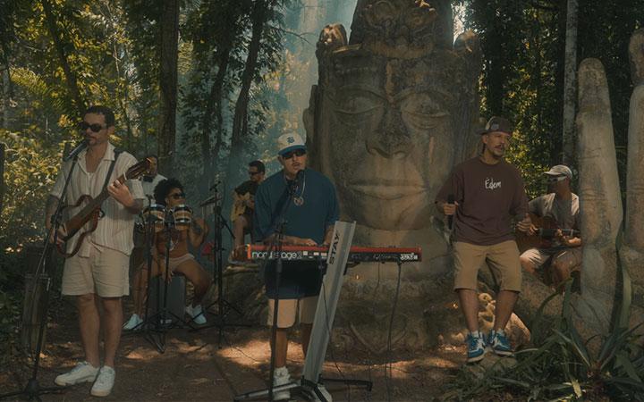 Grupo 3030 lança audiovisual gravado em Arraial D’Ajuda e celebra retorno às raízes: ‘Onde tudo começou’; Veja