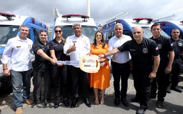 Operação Verão 2025/2026: deputada Cláudia Oliveira recebe 15 novas viaturas para reforçar a segurança no Extremo Sul; Veja