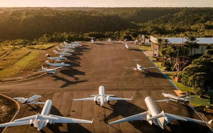 Aeroporto Terravista em Trancoso anuncia saturação total para jatos executivos até 4 de janeiro; Veja vídeo