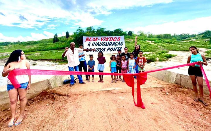Guaratinga inaugura ponte sobre o Rio do Peixe e vira página após enchentes de 2021; Confira