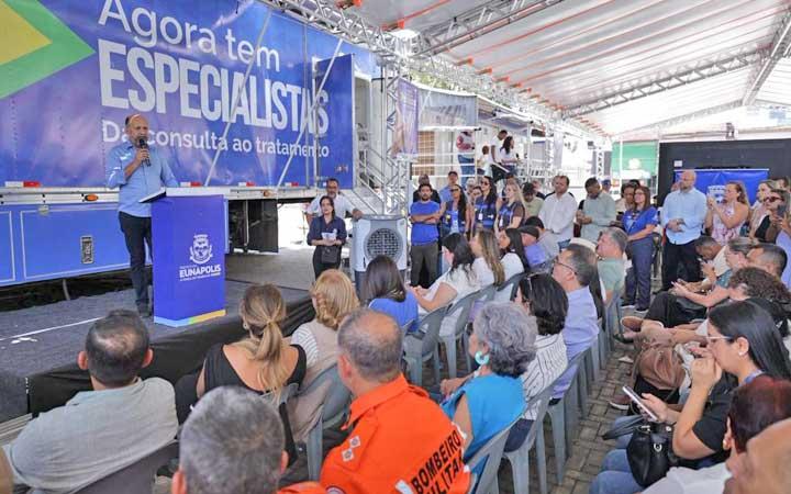 Eunápolis inicia atendimentos da Carreta Oftalmológica e amplia o acesso à saúde especializada na região; Confira
