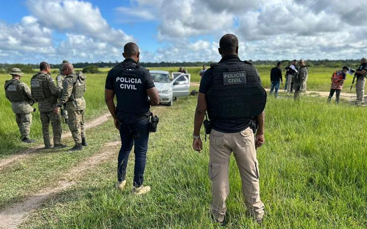 Operações no Extremo Sul da Bahia têm prisões e apreensão de armas, munições, carregadores e fuzil 5,56