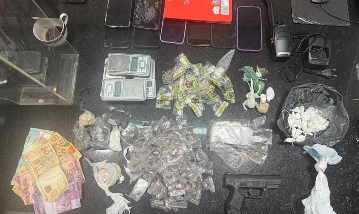 Polícia Militar realiza operação em Guaratinga contra tráfico de drogas; Confira