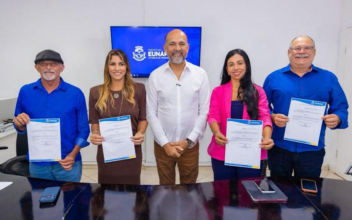 Robério apresenta projetos de infraestrutura e anuncia novos secretários em Eunápolis; Veja