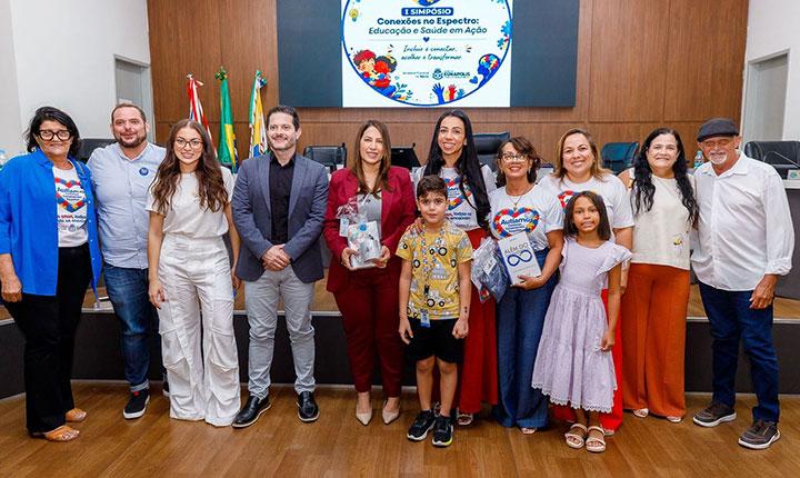 Prefeitura de Eunápolis realiza 1º Simpósio do Autismo e fortalece políticas públicas com mobilização de profissionais
