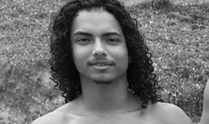David Moura tenta recuperar bola no Rio Buranhém e acaba morrendo afogado em Eunápolis