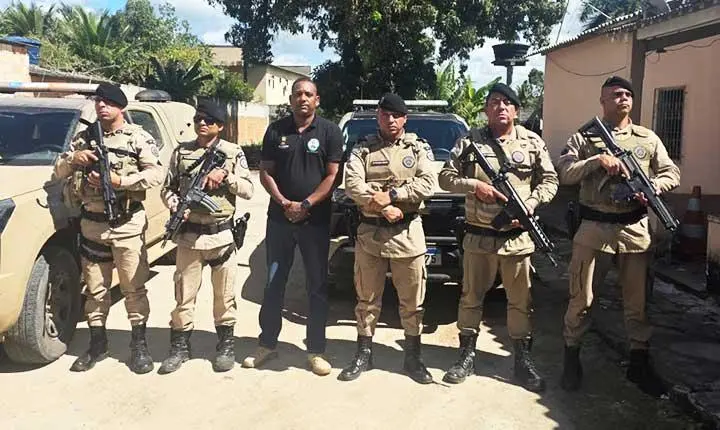 Belmonte: Polícia Militar apaga pichações de facções criminosas e reforça combate ao crime no distrito de Barrolândia