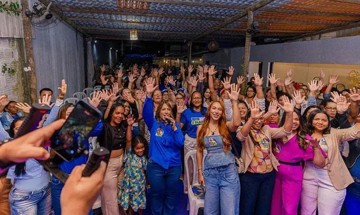 Cláudia Oliveira reúne centenas de mulheres em Porto Seguro em encontro de diálogo e fortalecimento feminino