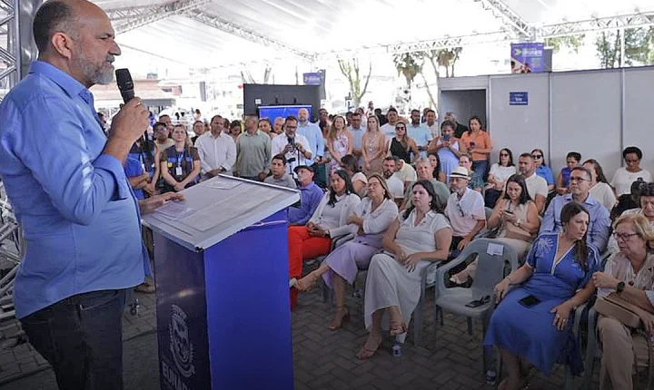 Eunápolis inicia atendimentos da *Carreta Oftalmológica e amplia o acesso à saúde especializada na região; Confira