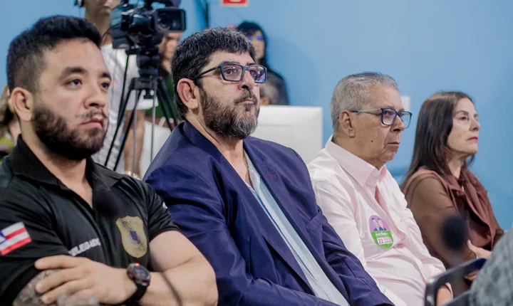 Félix Mendonça participa de grande ato político em Santa Cruz Cabrália e destaca mais de R$ 7 milhões em emendas