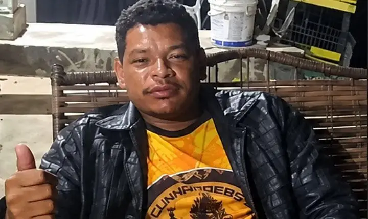 Homem encapuzado entra em bar e mata indígena Pataxó a tiros em Porto Seguro