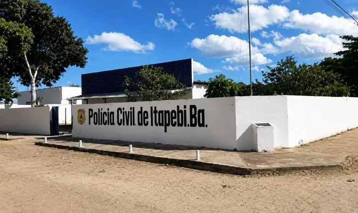 Homem tenta matar ex-companheira, mas é baleado por policial militar à paisana em Itapebi; Veja