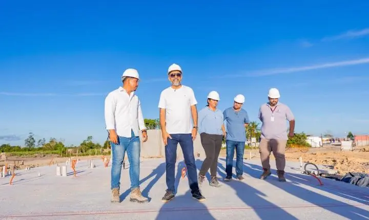 No dia de seu aniversário, prefeito Robério apresenta obras de cerca de 500 casas do Minha Casa, Minha Vida