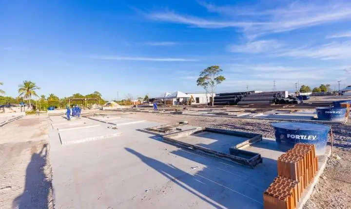 No dia de seu aniversário, prefeito Robério apresenta obras de cerca de 500 casas do Minha Casa, Minha Vida