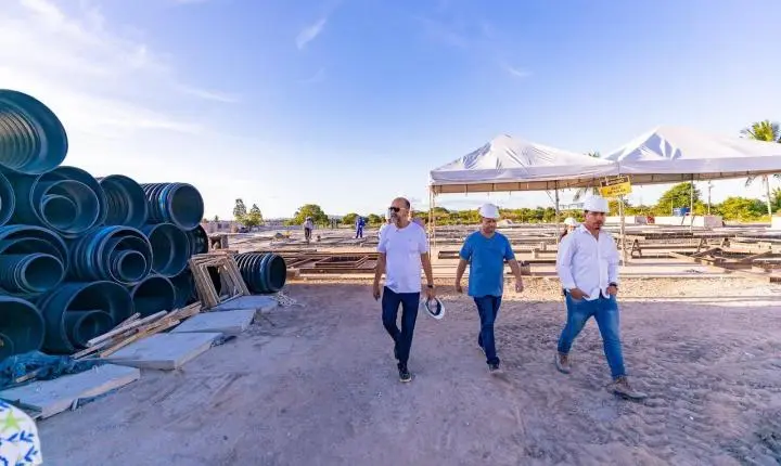 No dia de seu aniversário, prefeito Robério apresenta obras de cerca de 500 casas do Minha Casa, Minha Vida
