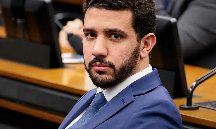 Patrimônio do deputado Neto Carletto salta quase 6.000% desde 2022 e atinge R$ 34,3 milhões em 2026