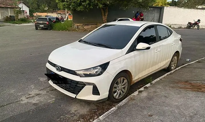 Polícia Civil apreende HB20S roubado usado por grupo investigado por homicídios em Eunápolis