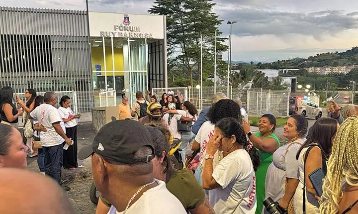 Policiais envolvidos no assassinato dos professores Álvaro Henrique e Elisney em Porto Seguro são condenados a 37 anos de prisão; Veja vídeo