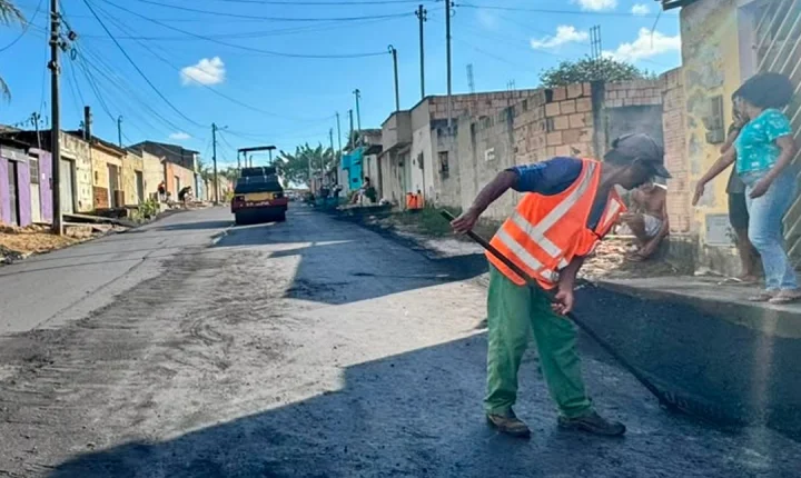 Prefeitura acelera pavimentação no Dinah Borges e Alto da Boa Vista e avança com novas frentes de obras; Veja