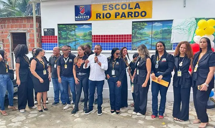 Prefeitura de Mascote entrega Escola Rio Pardo totalmente reformada e ampliada