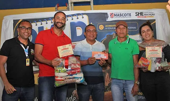 Prefeitura de Mascote realiza Dia 