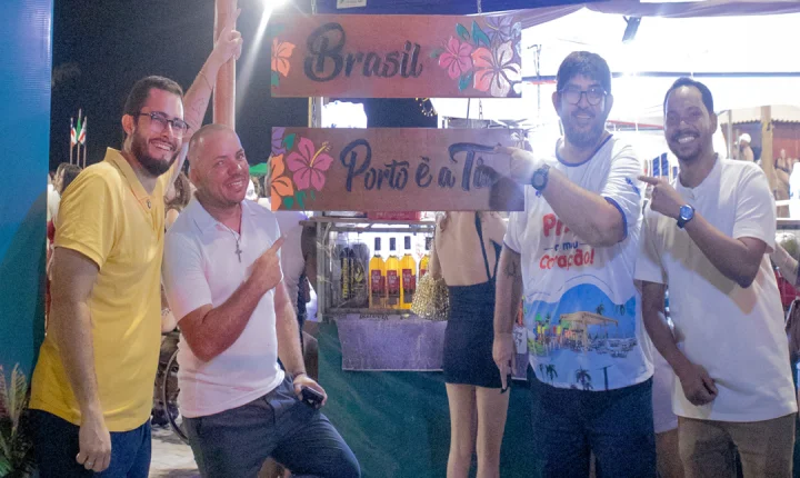 Réveillon na nova Praça do Coração marca a chegada de 2026 com grande festa em Cabrália; Veja