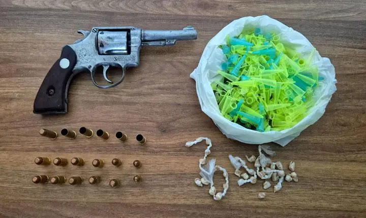 Suspeito morre em confronto com Rondesp e CIPE em Santa Cruz Cabrália; Arma e drogas foram apreendidas  